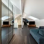 App 304 Palazzo Cavour *