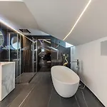 App 304 Palazzo Cavour *