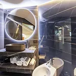 App 304 Palazzo Cavour *